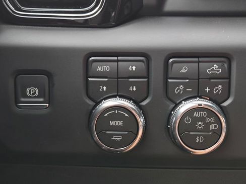 New 2026 GMC Sierra 1500 AT4X AWD/4WD image 19