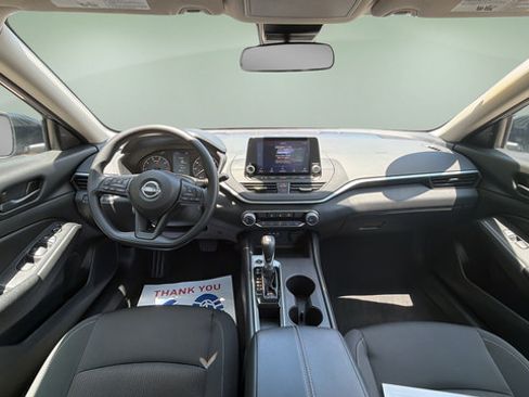 Certified 2025 Nissan Altima 2.5 S FWD image 7