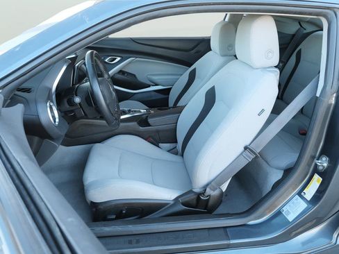 Used 2023 Chevrolet Camaro LT w/ Technology Package image 26