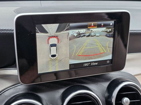 Used 2019 Mercedes-Benz GLC 300 4MATIC Coupe image 21