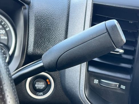 Used 2024 RAM 2500 Tradesman w/ Chrome Appearance Group image 26