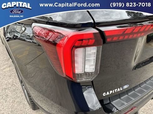 Certified 2025 Ford Explorer ST-Line w/ Premium Package image 15