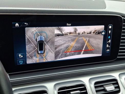 Used 2024 Mercedes-Benz GLE 450e 4MATIC image 19