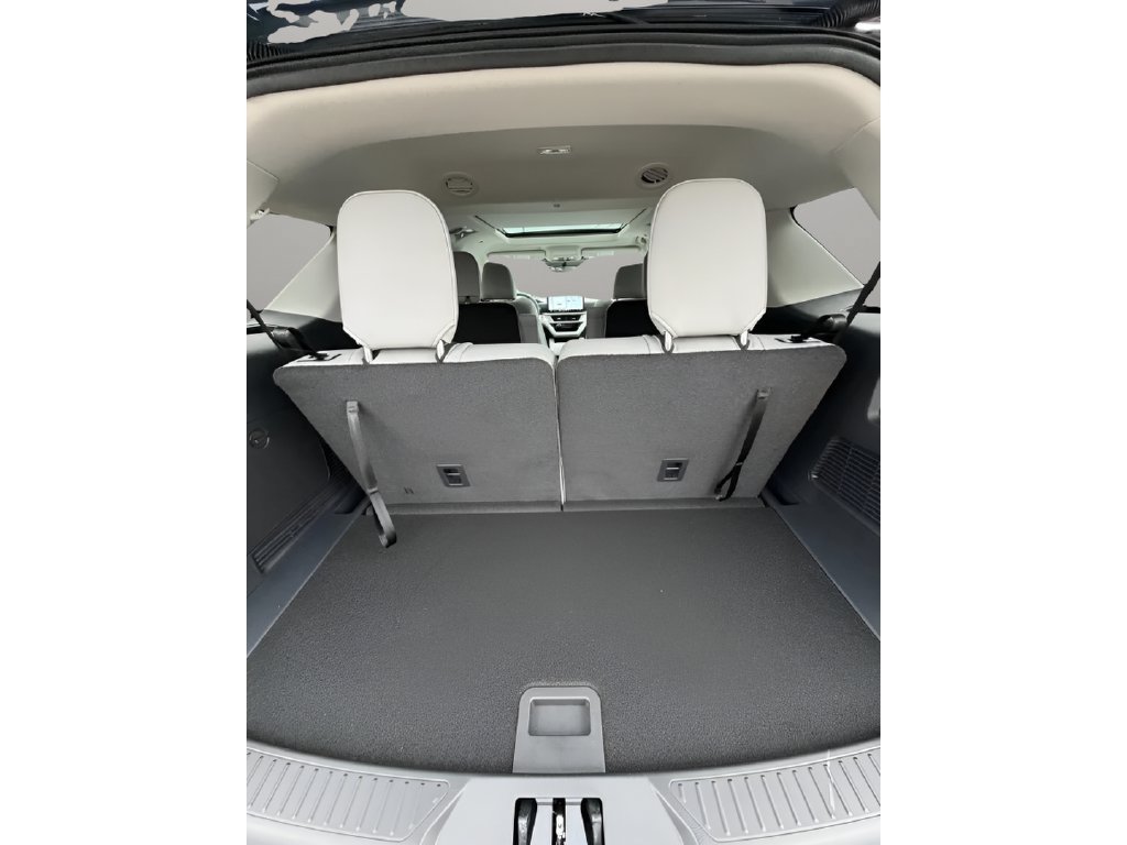 New 2026 Ford Explorer Active w/ Active Comfort Package AWD/4WD image 13