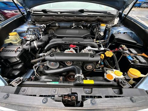 Used 2011 Subaru Outback 2.5i Premium w/ All-Weather Pkg image 31