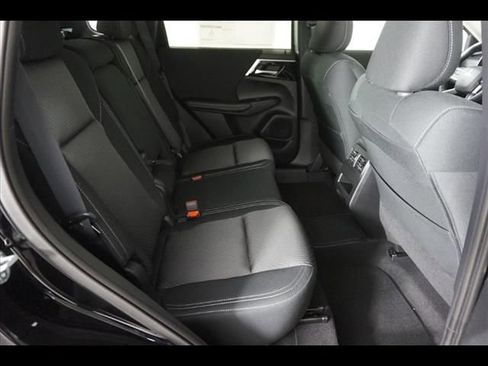 Used 2024 Mitsubishi Outlander ES AWD/4WD image 11
