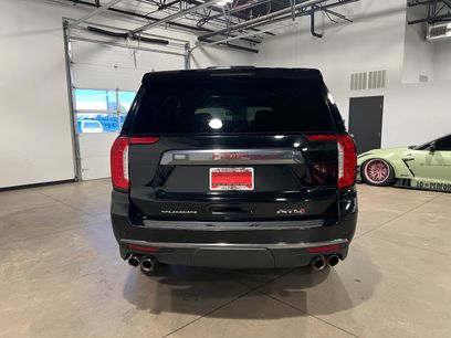 Used 2022 GMC Yukon SLT w/ SLT Luxury Package