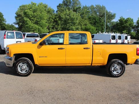 Used 2015 Chevrolet Silverado 2500 W/T AWD/4WD image 8