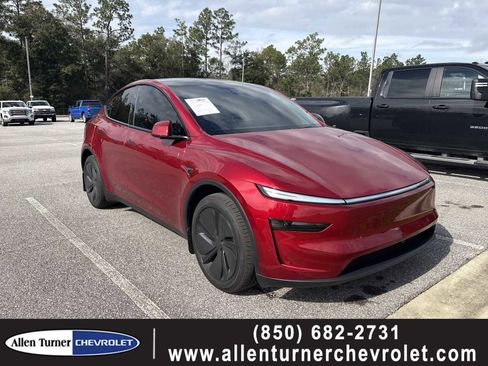 Used 2026 Tesla Model Y Premium image 1