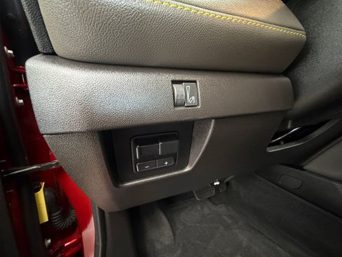Used 2023 Chevrolet Colorado ZR2 AWD/4WD image 22