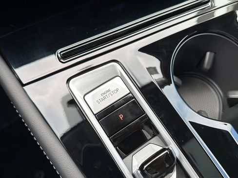 New 2026 Volkswagen Atlas SE FWD image 25