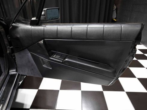Used 1992 Cadillac Allante FWD image 31
