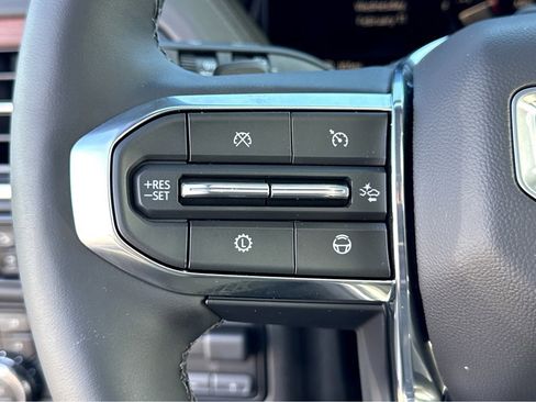 New 2026 GMC Yukon Denali w/ Denali Reserve Package image 18