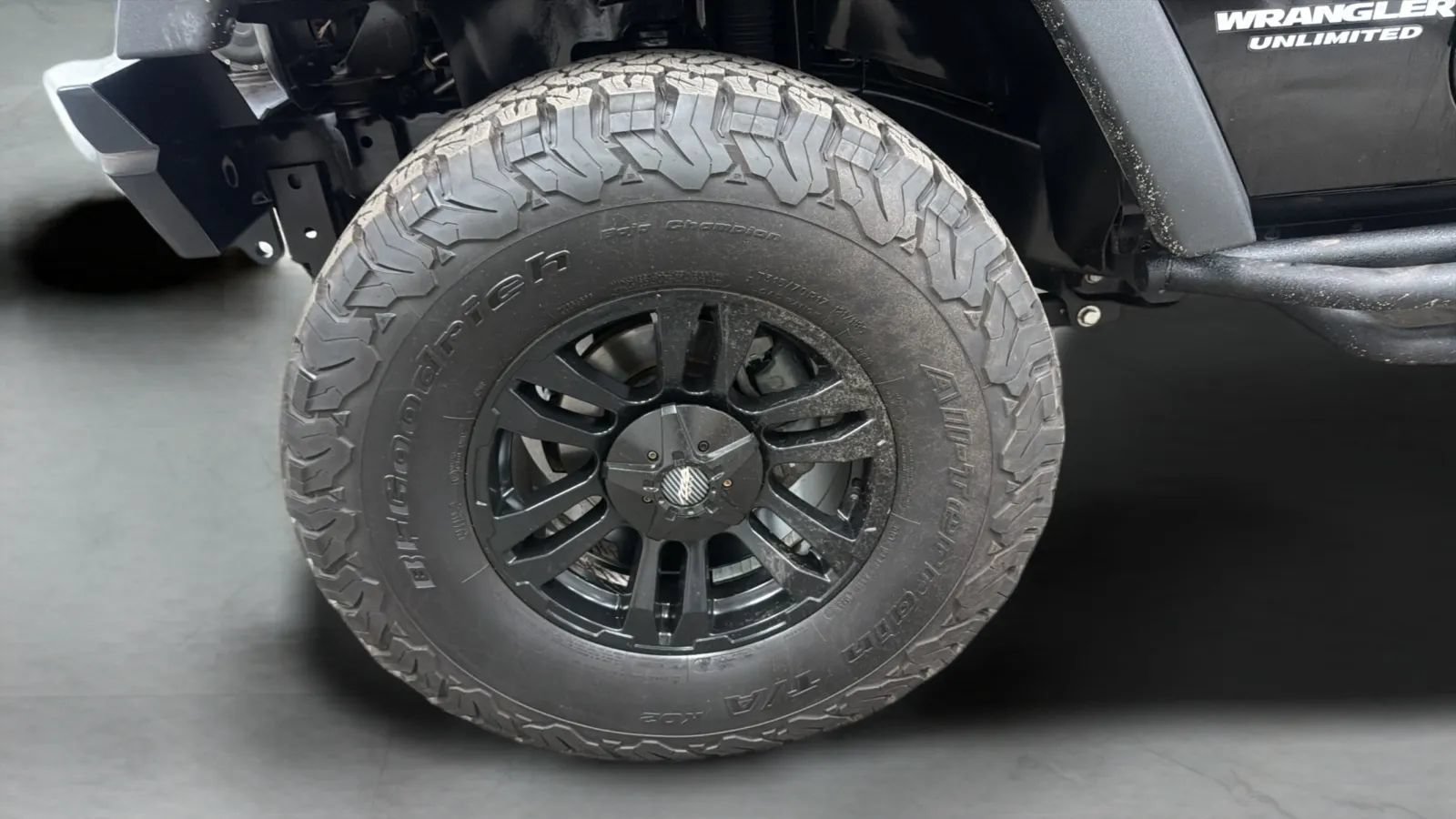 Used 2012 Jeep Wrangler Unlimited Sport AWD/4WD image 28