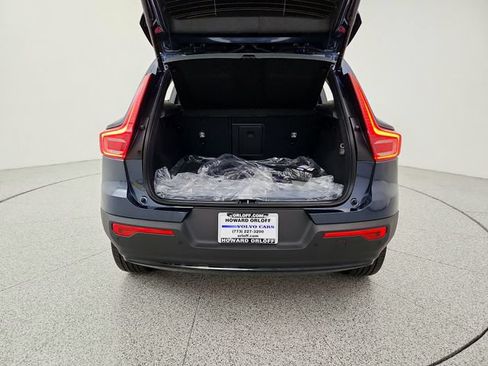 New 2026 Volvo XC40 B5 Plus w/ Protection Package Premier AWD/4WD image 15