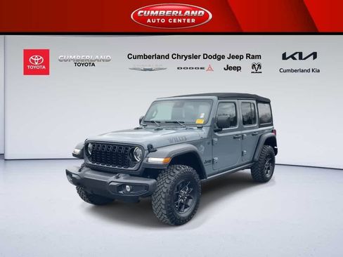 Used 2024 Jeep Wrangler Willys image 4