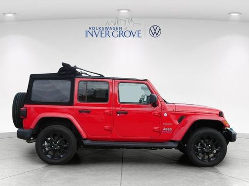 Used 2024 Jeep Wrangler Unlimited Sahara w/ Safety Group AWD/4WD image 8