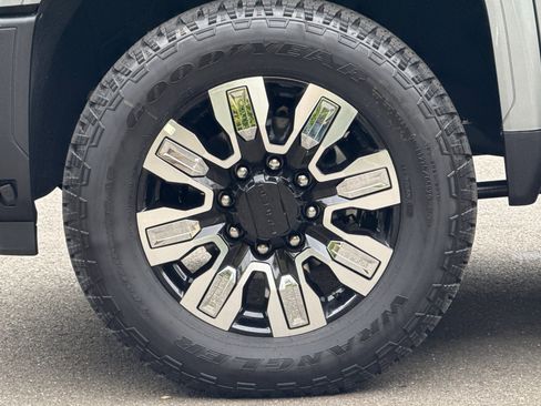 New 2026 GMC Sierra 2500 Denali w/ Denali Reserve Package AWD/4WD image 26