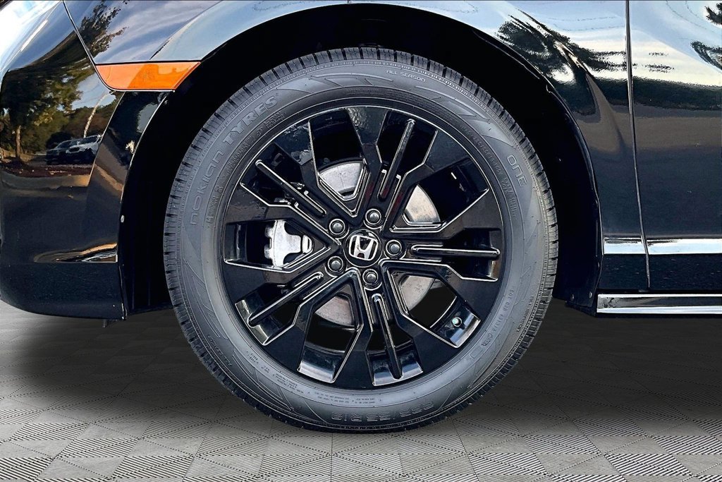 Used 2025 Honda Odyssey Sport-L image 25