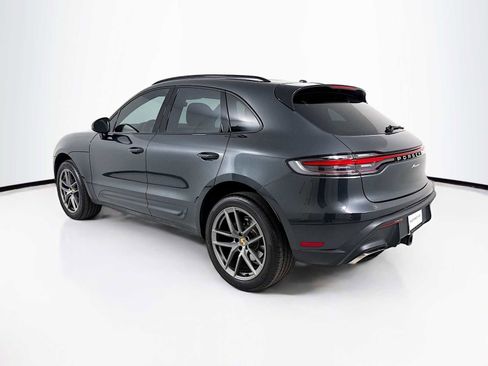 Certified 2025 Porsche Macan AWD/4WD image 3