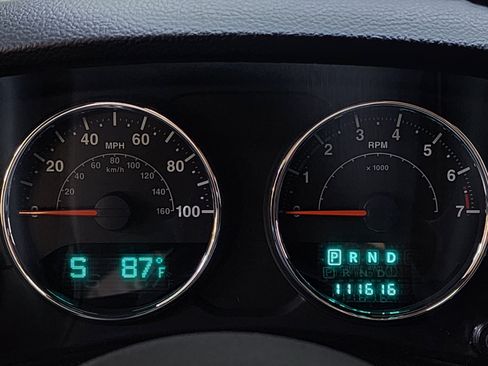 Used 2013 Jeep Wrangler Sport AWD/4WD image 19