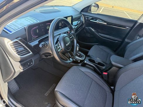 Used 2025 Kia Seltos S FWD image 18