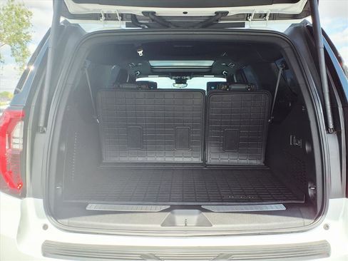Used 2026 GMC Yukon XL AT4 w/ AT4 Premium Plus Package image 17