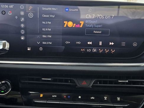 Used 2024 Buick Envision Preferred image 16