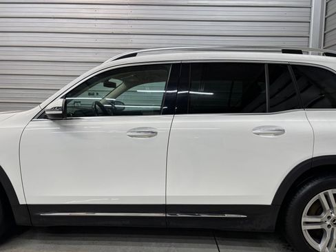 Used 2021 Mercedes-Benz GLB 250 4MATIC image 7