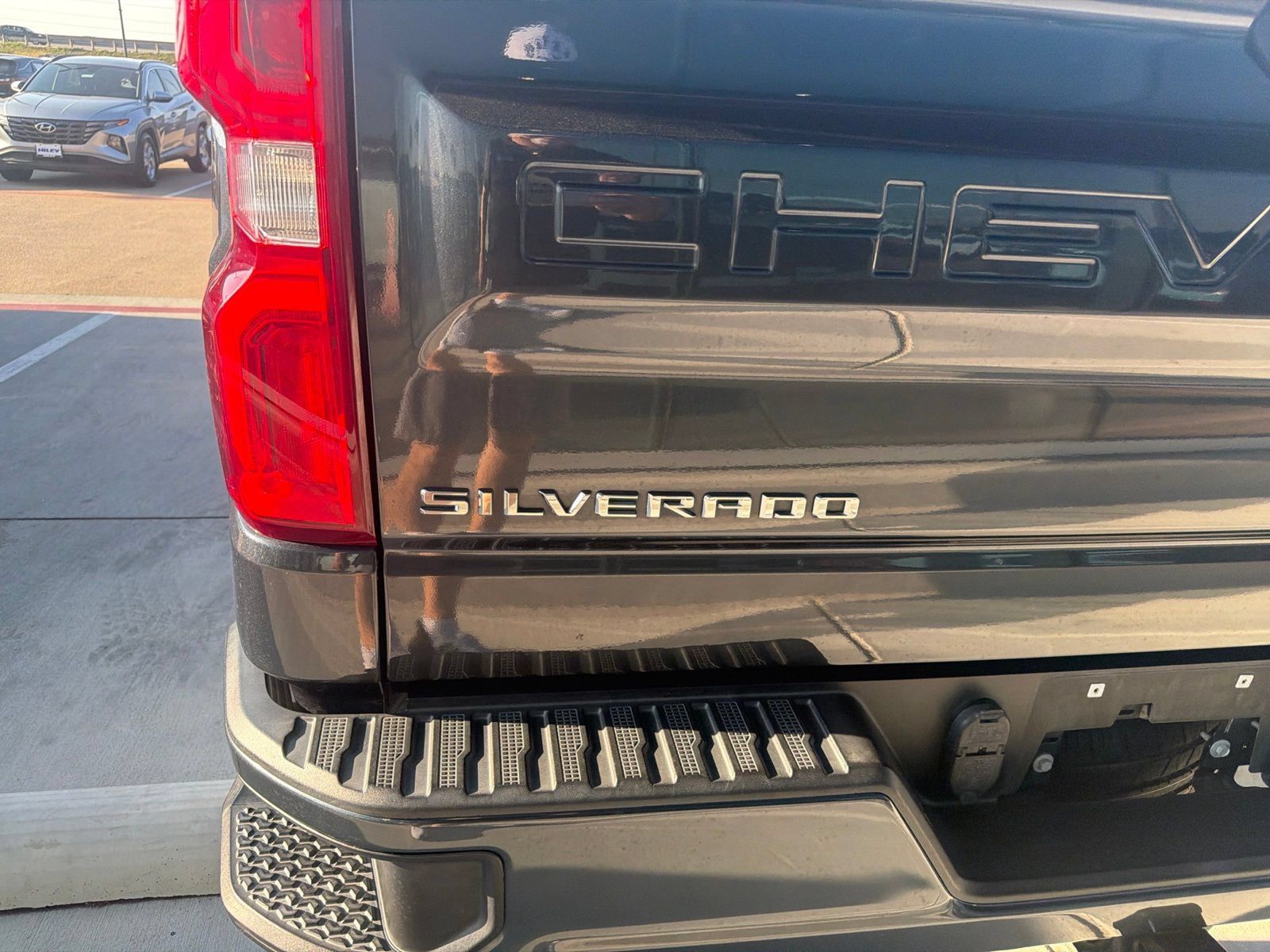 Used 2022 Chevrolet Silverado 1500 Custom RWD image 6