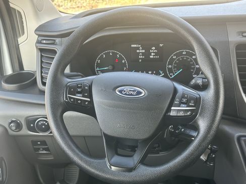 Used 2022 Ford Transit 350 XLT image 23