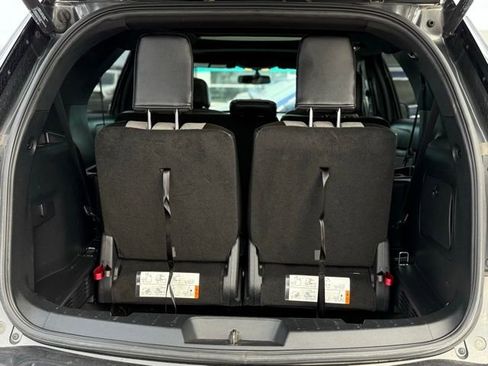 Certified 2017 Ford Explorer XLT w/ Equipment Group 202A image 21