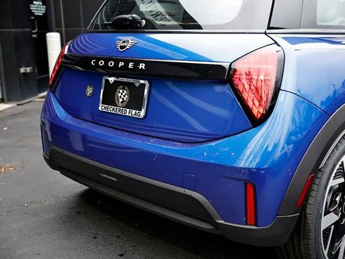 New 2026 MINI Cooper 2-Door Hardtop image 9