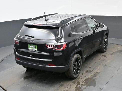 New 2026 Jeep Compass Latitude AWD/4WD image 22