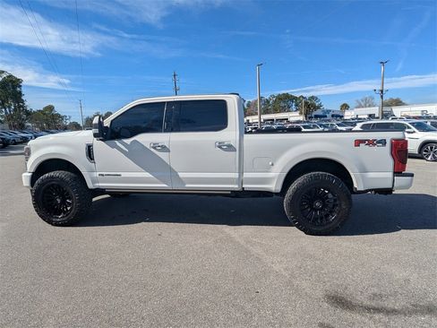 Used 2022 Ford F350 Limited image 7