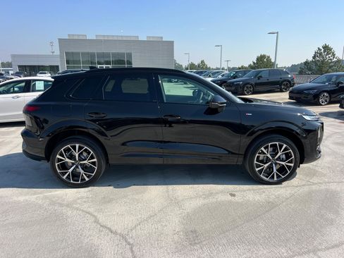 New 2026 Audi Q3 quattro 2.0T AWD/4WD image 4