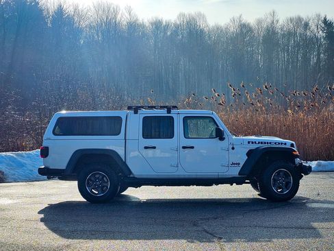 Used 2021 Jeep Gladiator Rubicon image 2