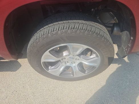 Used 2022 RAM 1500 Laramie AWD/4WD image 10
