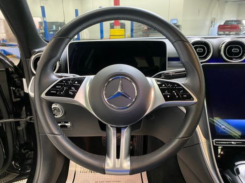 Used 2025 Mercedes-Benz C 300 Sedan image 29