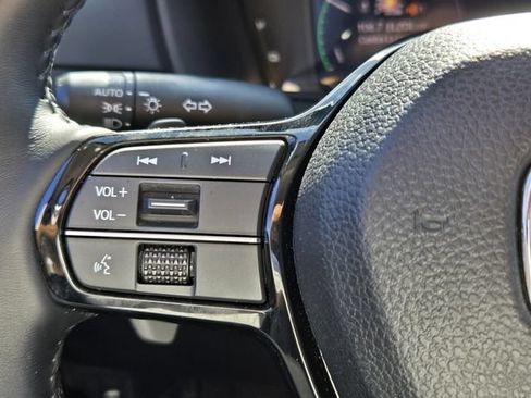 Used 2023 Honda Accord Touring image 25