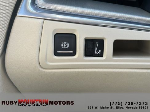 Used 2018 Cadillac XT5 Luxury image 15