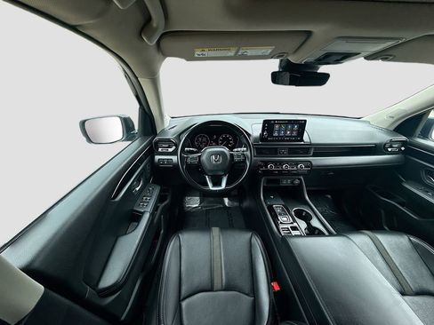 Used 2024 Honda Pilot Touring image 24