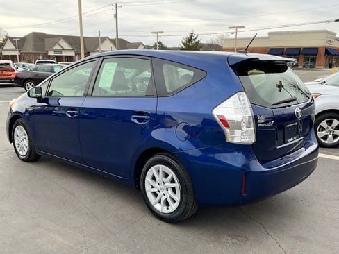 Used 2013 Toyota Prius V Three image 5