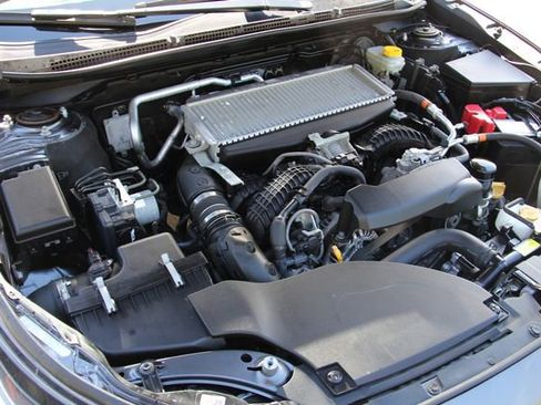 Certified 2025 Subaru Outback Limited XT AWD/4WD image 15