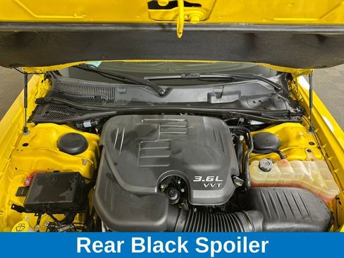 Used 2018 Dodge Challenger SXT w/ Blacktop Package image 13