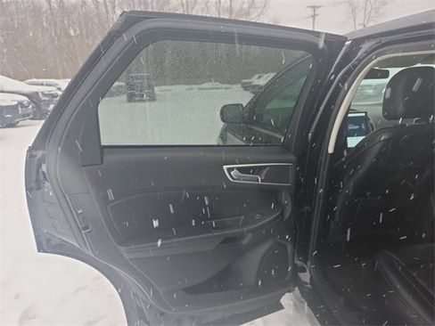 Certified 2023 Ford Edge SEL image 31