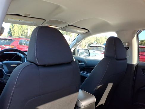 Used 2022 Chevrolet Colorado LT image 17