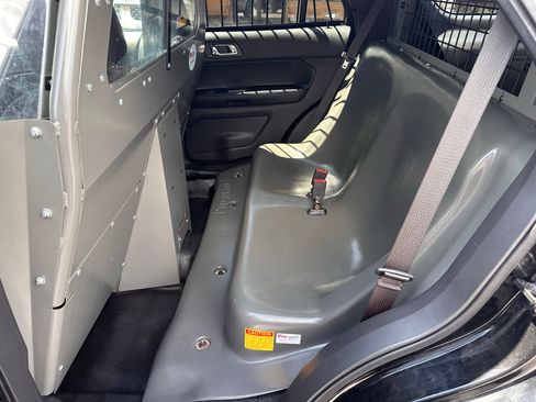 Used 2014 Ford Explorer 4WD Police Interceptor w/ 2-tone Vinyl Package #1 image 8