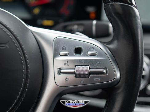 Used 2020 Mercedes-Benz S 560 4MATIC Sedan w/ Premium Package image 29