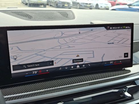 Used 2025 BMW X7 M60i AWD/4WD image 33